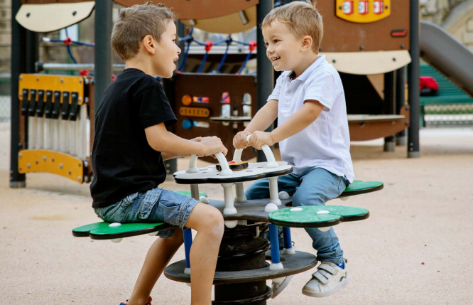 什么是湖北户外无动力游乐设备？