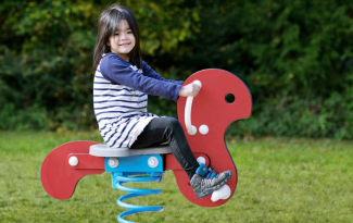 幼儿园应该如何选择对的湖北游乐设备，才能招到更多的小朋友