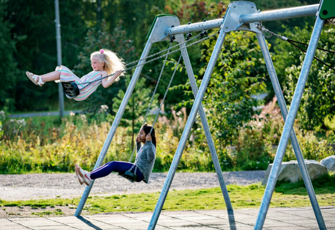 如何选择正规的湖北无动力游乐设备生产厂家？