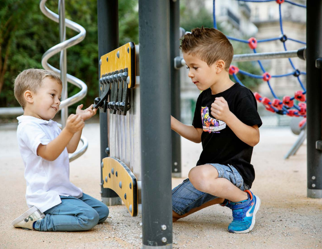 选购湖北无动力游乐设备时的注意事项